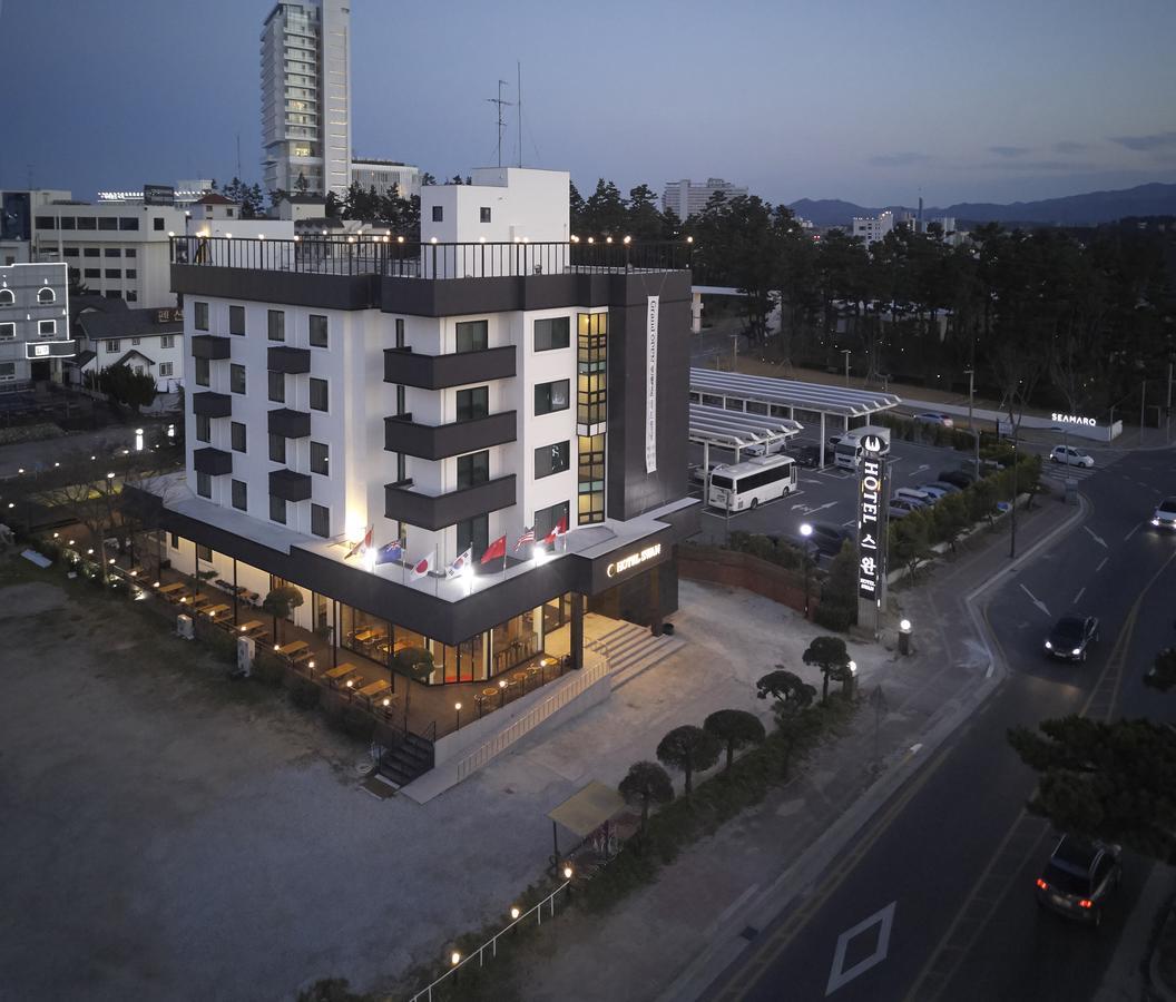 Hotel Swan Gangneung Exterior photo